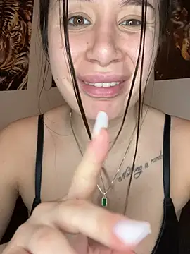 deliaroyal online show from 02.22.25