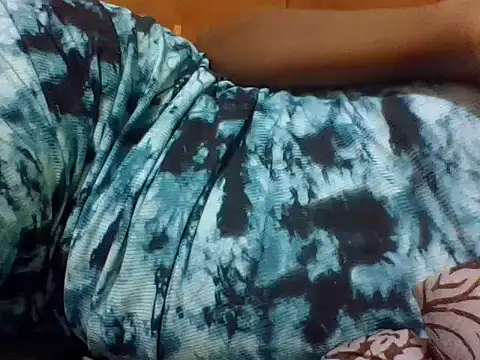 Snapshot of Billiebby chatting on 10.06.25 Billiebby online show from 10.06.25