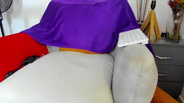 bigcock latin1 online show from 12.18.25