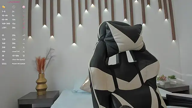 megan cooper28 online show from 11.08.25