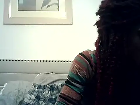 Snapshot of CaramelDipper chatting on 12.11.24 CaramelDipper online show from 12.11.24