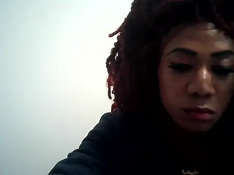 Snapshot of CaramelDipper chatting on 12.12.24 CaramelDipper online show from 12.12.24