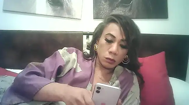 Snapshot of CaramelDipper chatting on 12.25.24 CaramelDipper online show from 12.25.24