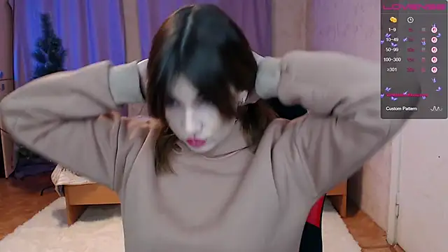 Daniela Cooperr online show from 12.15.25