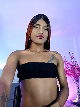 Snapshot of Elektra_Queen chatting on 02.03.25 Elektra Queen online show from 02.03.25