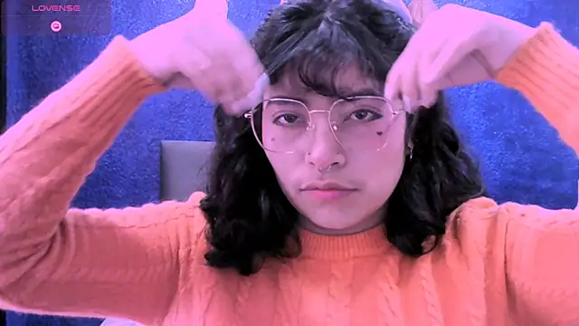 NinaYellow online show from 09.24.25