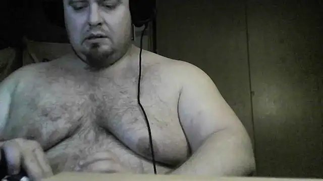 Snapshot of perversalus chatting on 02.06.25 perversalus online show from 02.06.25