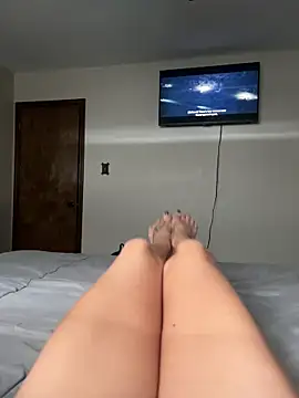 Snapshot of Everlyrose27 chatting on 10.10.25 Everlyrose27 online show from 10.10.25