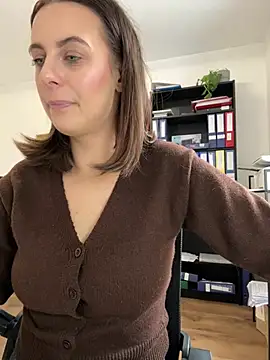 Snapshot of Hii_Lolla chatting on 02.05.26 Hii Lolla online show from 02.05.26