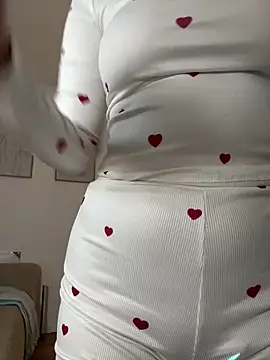 Snapshot of Hii_Lolla chatting on 02.07.26 Hii Lolla online show from 02.07.26