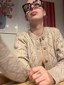 Snapshot of Hii_Lolla chatting on 03.03.26 Hii Lolla online show from 03.03.26