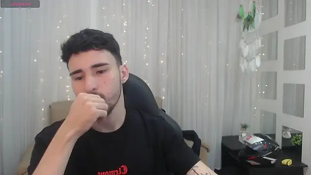 DmitriSanders online show from 12.26.24