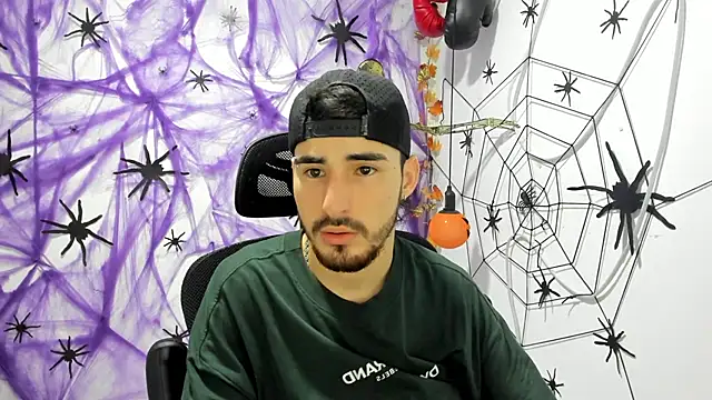 DmitriSanders online show from 10.16.25