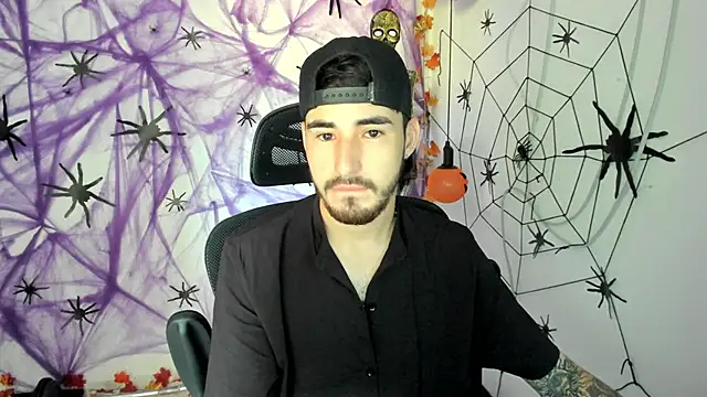 DmitriSanders online show from 10.21.25