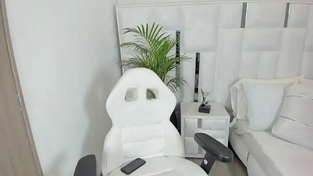 imkrystall online show from 09.09.25