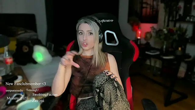 Lisaonthemoon online show from 03.09.25