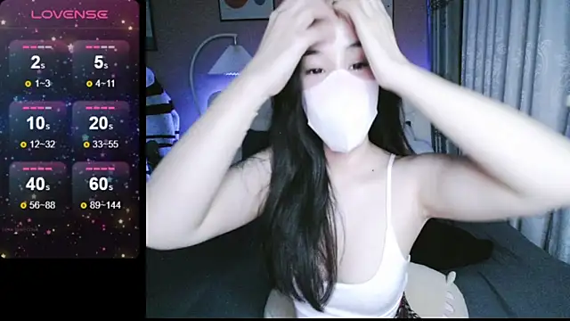  Viviann  online show from 12.19.24