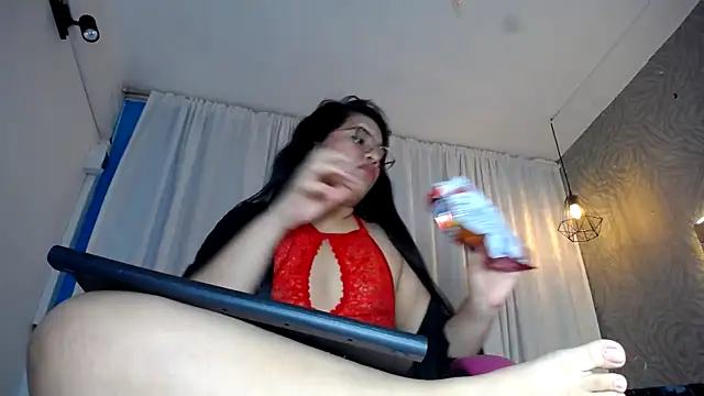 KEYRA-MILLER- online show from 02.14.25