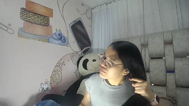 KEYRA-MILLER- online show from 02.03.26