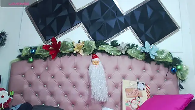 Snapshot of andrea_safeira_doll chatting on 12.24.24 andrea safeira doll online show from 12.24.24