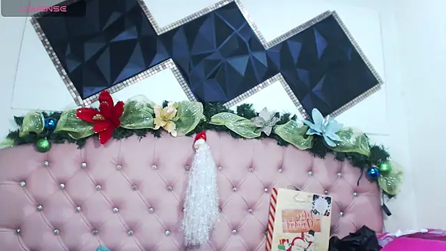 Snapshot of andrea_safeira_doll chatting on 12.26.24 andrea safeira doll online show from 12.26.24