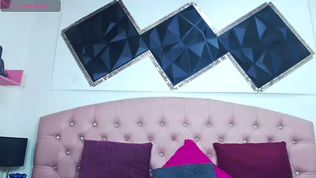 Snapshot of andrea_safeira_doll chatting on 02.21.25 andrea safeira doll online show from 02.21.25