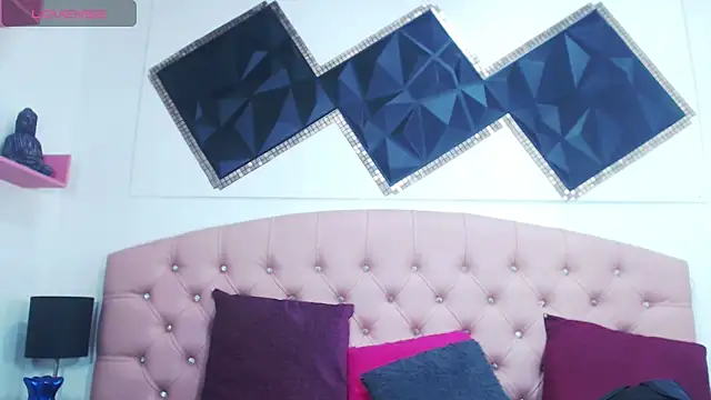 Snapshot of andrea_safeira_doll chatting on 03.03.25 andrea safeira doll online show from 03.03.25