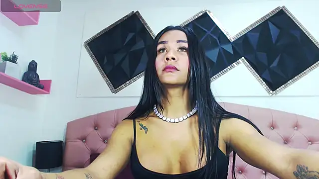 Snapshot of andrea_safeira_doll chatting on 03.11.25 andrea safeira doll online show from 03.11.25