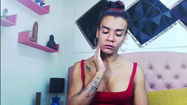 Snapshot of andrea_safeira_doll chatting on 09.30.25 andrea safeira doll online show from 09.30.25