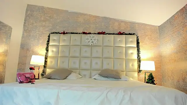 Lezy  online show from 12.21.25