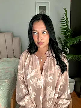 Snapshot of Gytha_davis chatting on 10.07.25 Gytha davis online show from 10.07.25