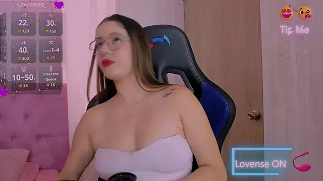 Snapshot of ParisShayk chatting on 02.28.26 ParisShayk online show from 02.28.26