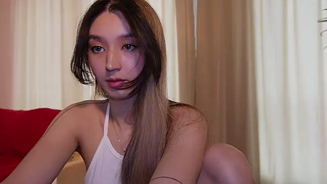 Sarasuo1 online show from 02.28.25