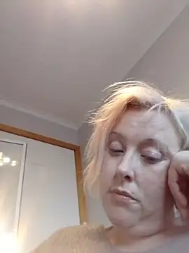 mollymay69 online show from 11.18.25