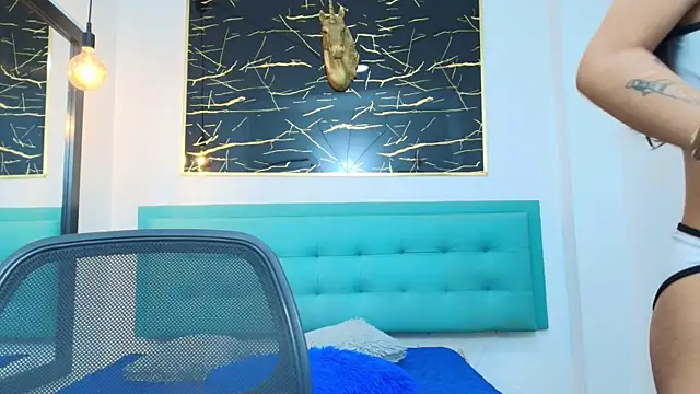 Cloeandtyfanny online show from 09.30.25