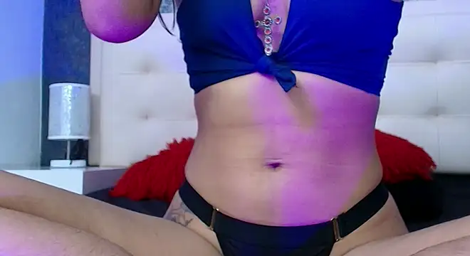 Cloeandtyfanny online show from 04.15.26