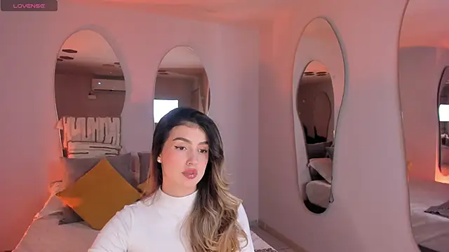 PaulinaSantos  online show from 09.10.25