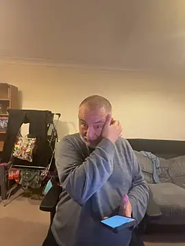 LondonTeffy online show from 10.14.25