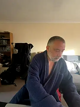 LondonTeffy online show from 11.13.25