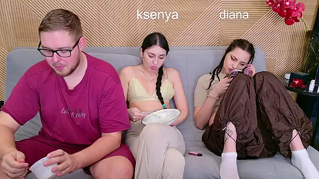 Ksenny online show from 04.19.26