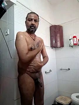 Snapshot of Exhibitionist1508 chatting on 11.11.25 Exhibitionist1508 online show from 11.11.25