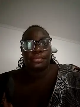 Snapshot of Toomuch_Squirt chatting on 03.06.25 Toomuch Squirt online show from 03.06.25