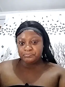 Snapshot of TheDoubleTrouble18xxx chatting on 11.01.25 TheDoubleTrouble18xxx online show from 11.01.25