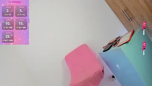 Snapshot of andy_candy01 chatting on 02.01.26 andy candy01 online show from 02.01.26