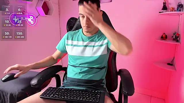 Snapshot of Maximo__ chatting on 12.04.25 Maximo online show from 12.04.25