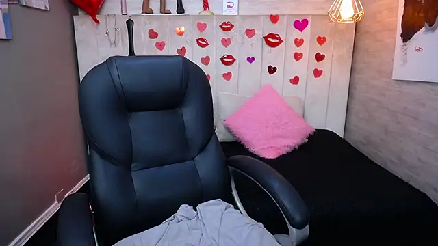 MaturePure online show from 03.13.25