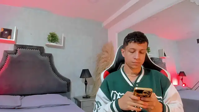 AgarEvans online show from 04.19.26