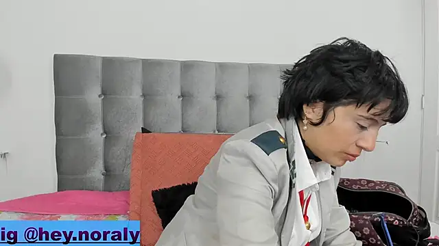 hey noraly online show from 02.18.25