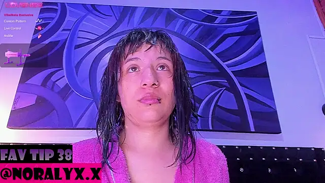 Snapshot of hey_noraly chatting on 07.19.26 hey noraly online show from 07.19.26