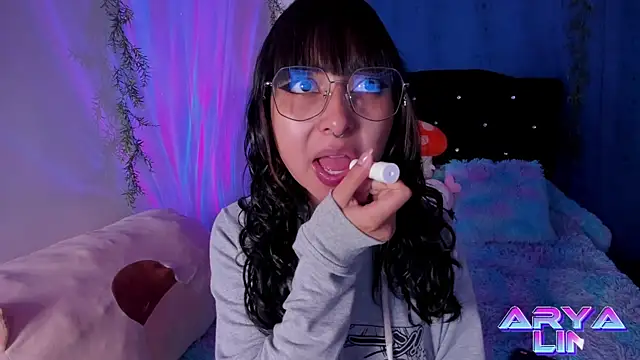 arysUwU online show from 01.30.25